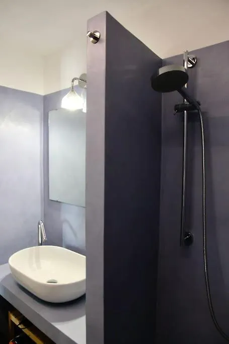 Loft Tra Le Stelle E I Pesci. Palermo Apartment Italy